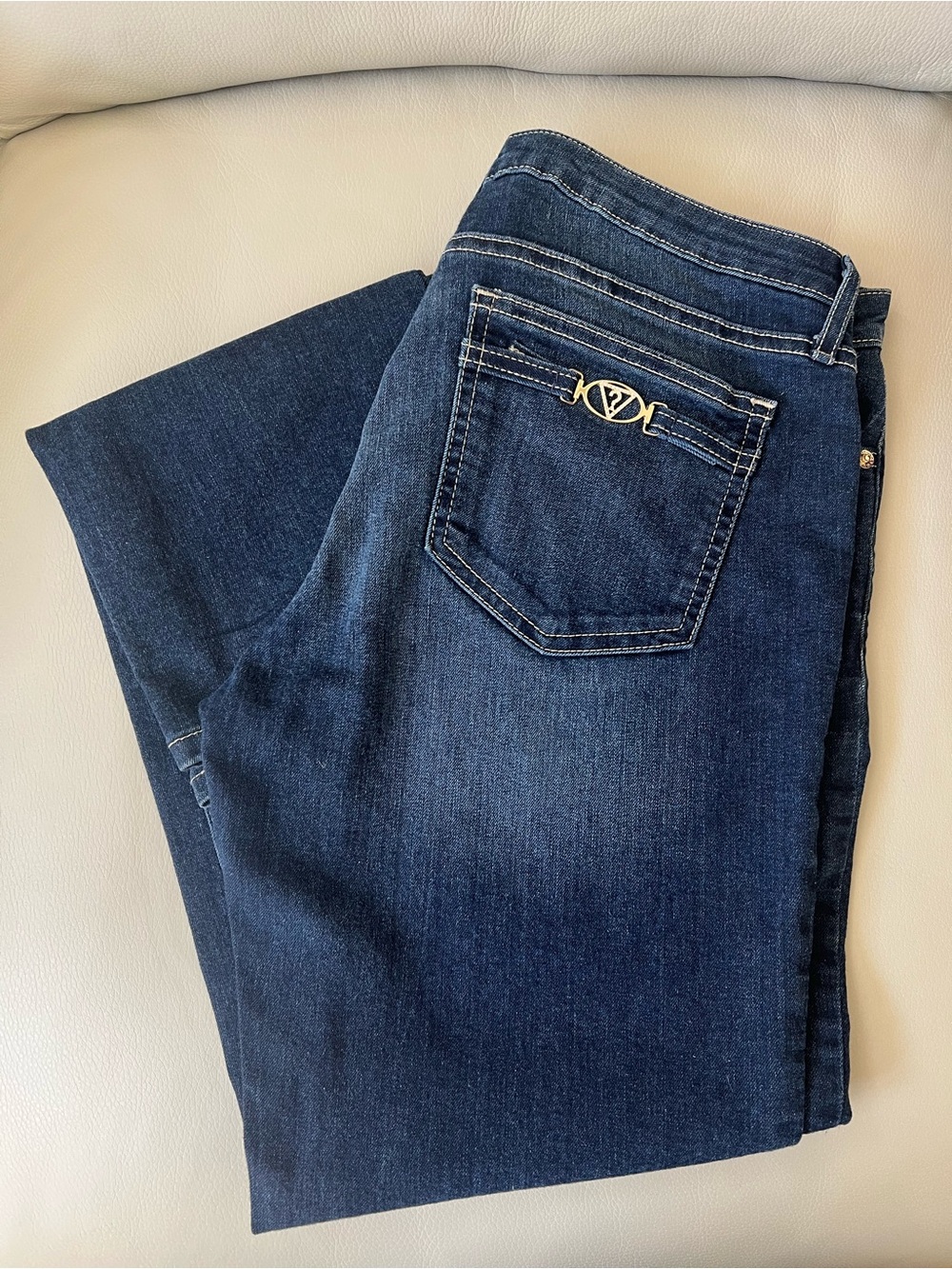 Guess Women's Dark Indigo Straight-Leg Jeans with Gold Logo Accent